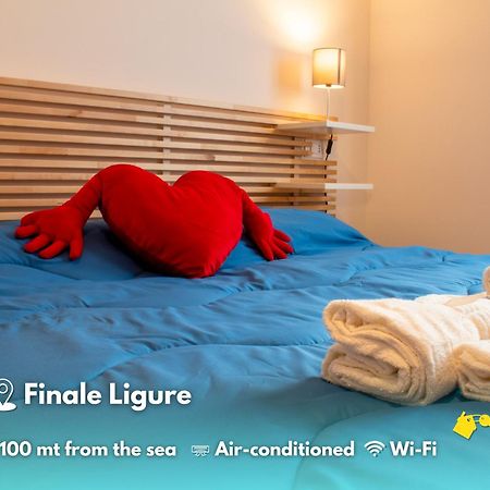 100 Metri Dal Mare Relax A Due Passi Dal Centro Apartment Finale Ligure Bagian luar foto