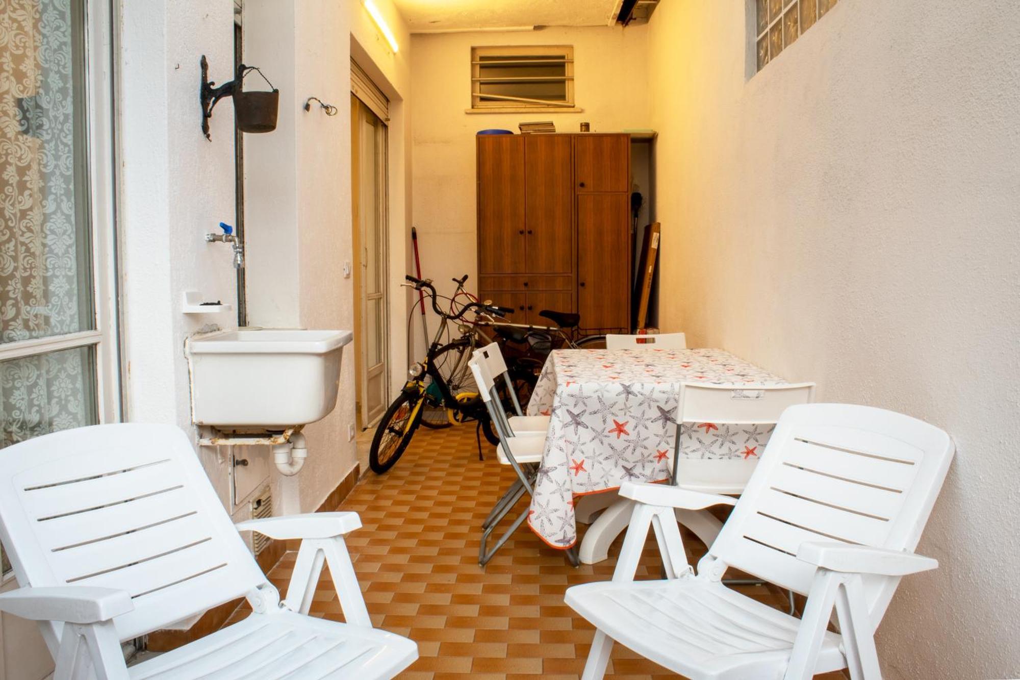 100 Metri Dal Mare Relax A Due Passi Dal Centro Apartment Finale Ligure Bagian luar foto